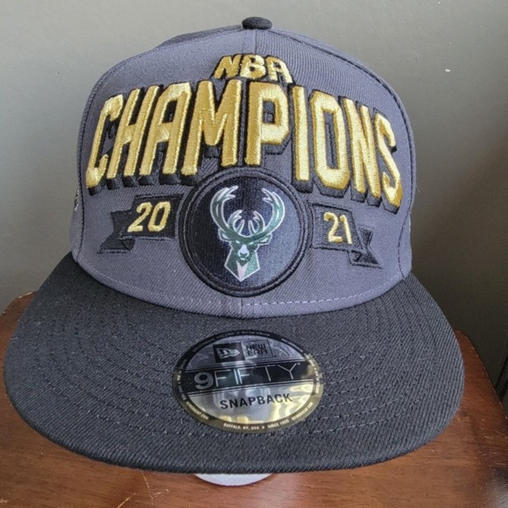 New Era Milwaukee Bucks 2021 NBA Champions 9FIFTY Snapback Hat Cap Gray Black